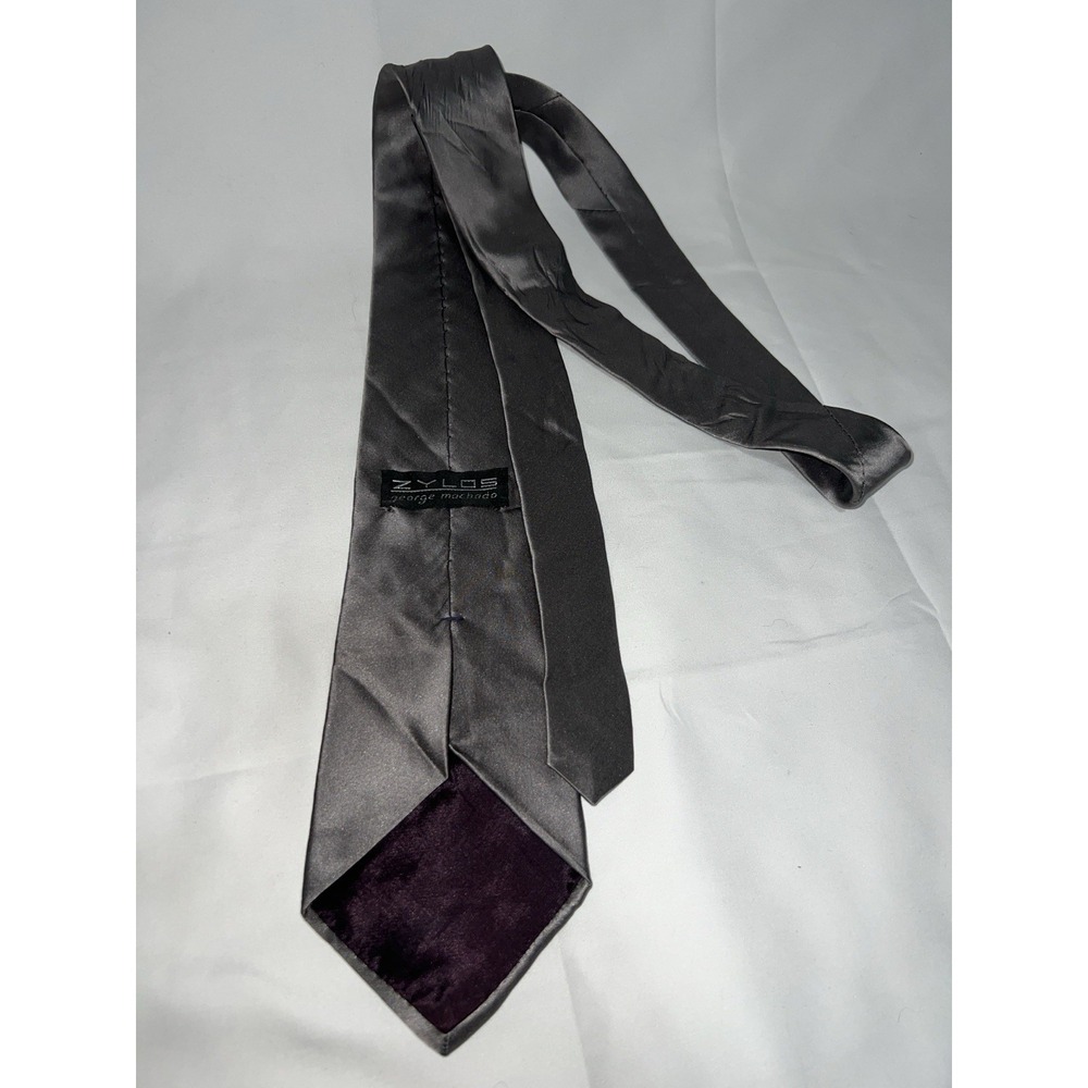 ZYLOS Tie Solid Gray 100% Silk Pre Owned No Stains
